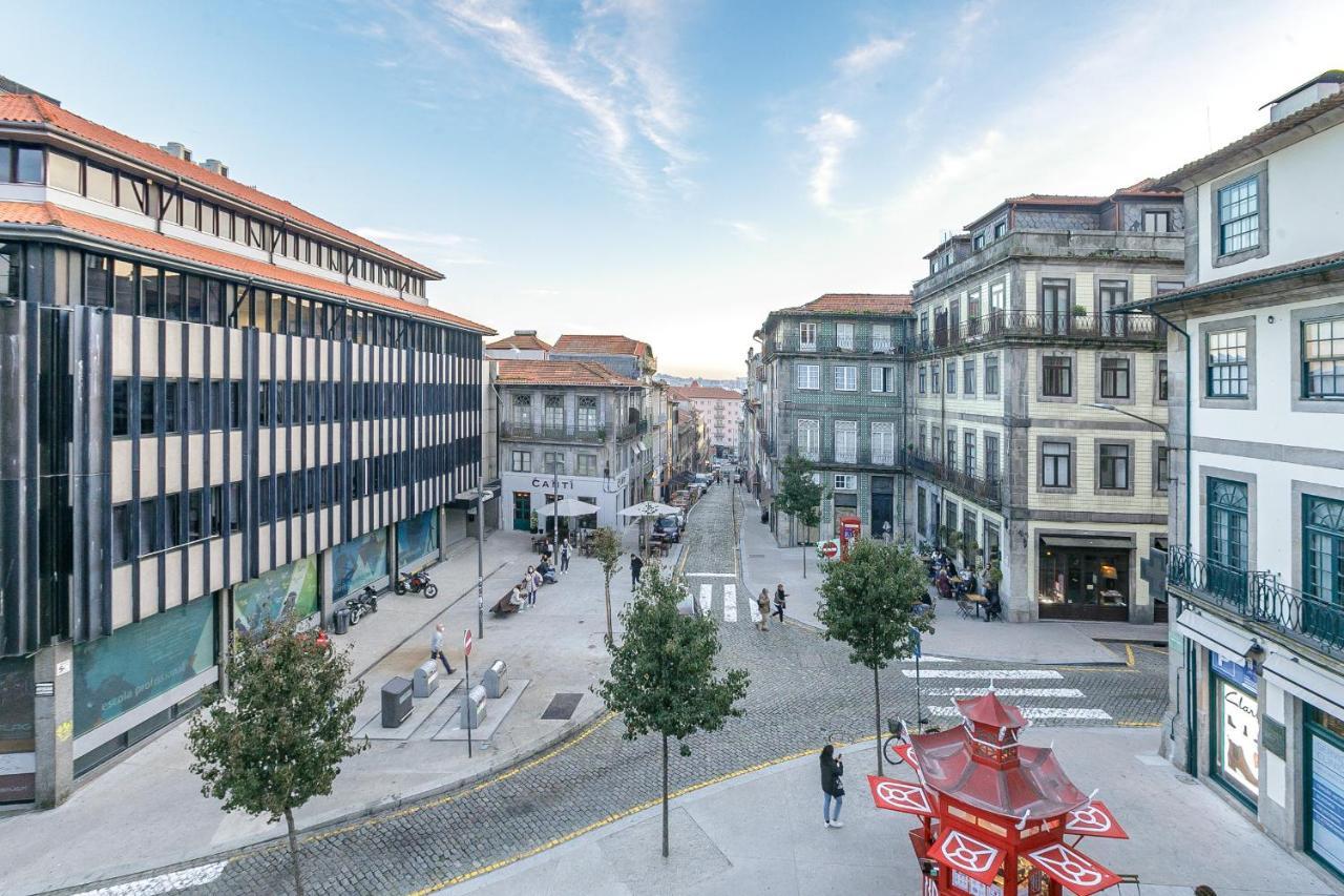 Central Studio W/ Pool, Ac & Patio By Lovelystay Porto Bagian luar foto