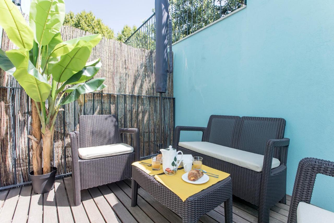 Central Studio W/ Pool, Ac & Patio By Lovelystay Porto Bagian luar foto